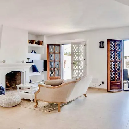 Stylish 2br Modern House Next To Puerto Banus By Rafleys, Private Pool, Wifi Villa *